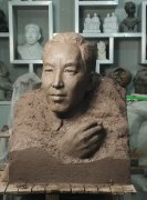 赵树理纪念雕像：文脉传承与创作精神的永恒丰碑