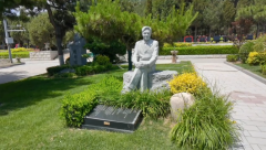 孙礼仁纪念碑落成：以《思索》之名，传承艺术之魂