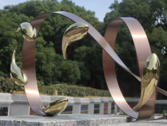 铜艺重生：碑雕与殡葬中的永恒之美